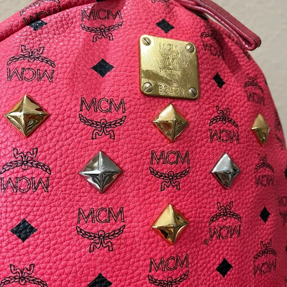 MCM VISETOS BACKPACK - Picture 3 of 16